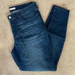 Levi Strauss Signature Gold Jeans - EUC!